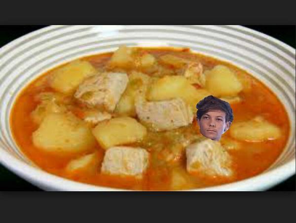 Basque1DFans's tweet photo. @Louis_Tomlinson he oido que te gusta el marmitako...
#BasqueCountryNeedsOTRATour #EMABiggestFans1D http://t.co/XEFozVSgl3