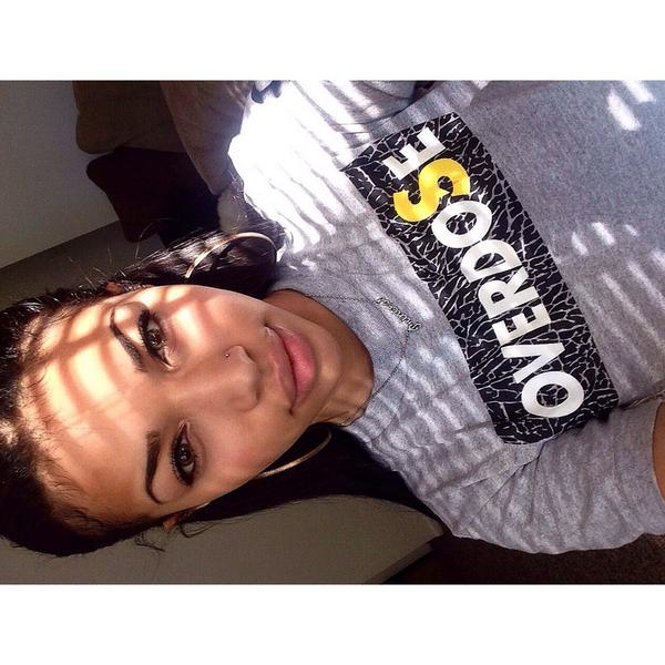 illshxxxt's tweet photo. Those lips thou...✔️RT @Bria_lynee: .... http://t.co/FfIiWAWU1O