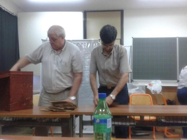 Viru76's tweet photo. Circ 458....se juega se juega...!!! @lista71 @Andresabt @ximeportillo @Eltole17 @luislacallepou http://t.co/TVZZN9IAcx