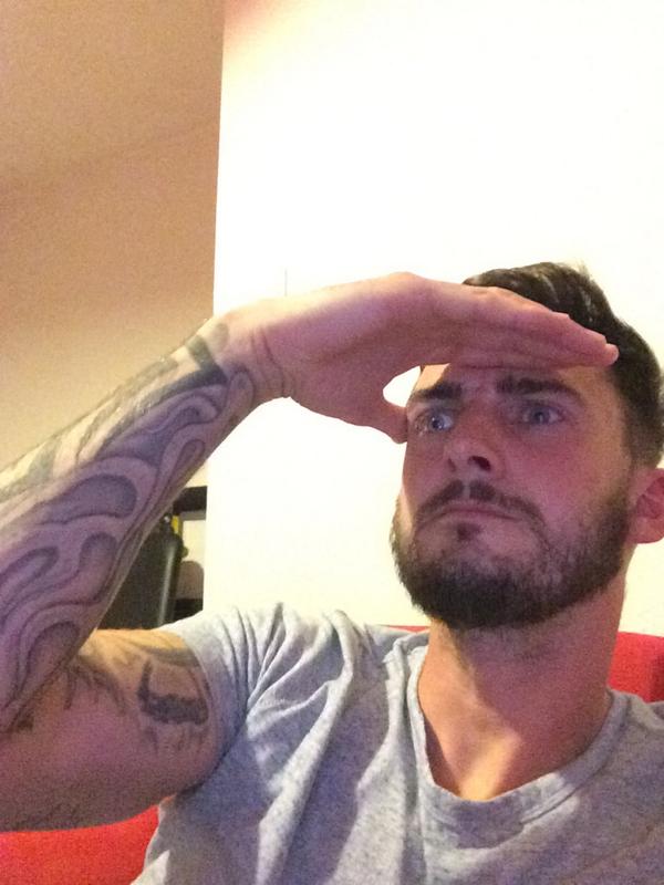 paulwlancaster's tweet photo. Is that you Monday???............oh fuck off bastard! @BeardsAndTats @Tatt0oTheW0rld @beardandink http://t.co/g2oFXQyW3m