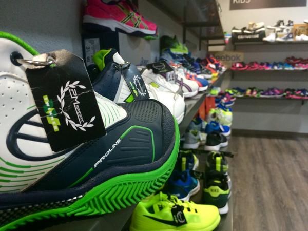 PMSPORTAlmansa's tweet photo. Tu tienda de calzado deportivo como no habías visto en @AlmansaCiudad !!Mañana, en Mendez Nuñez n3 ! http://t.co/3vbWM5YpYH