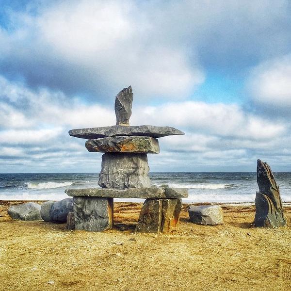 earthXplorer's tweet photo. Inukshuk (Inuit language) meaning 'in the form of man' - directional marker #churchill #explorerMB http://t.co/FHLzf2an3G