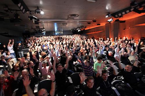 ubuntuparty's tweet image. RT si t&apos;aimes les #ubuntuparty parisiennes.