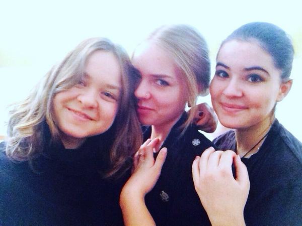 97Dashulka's tweet photo. На репетиции 😏👌 http://t.co/dEH8fmbuh9