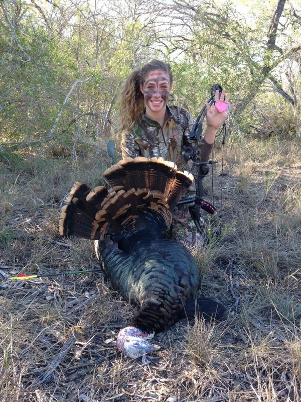 trueshotcoach's tweet photo. True Shot Coach having a good weekend helping kids harvest animals. #bowhunting #trueshotcoach #dontchokearchery http://t.co/A7nW8pLX2o