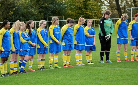 WolfgarRichie's tweet photo. Rubery Ladies Reserves showing their respect to Melissa Smith at home to #wednesfieldfcladies #CadleyFC #ruberyfc http://t.co/nGz8Xz9iC4