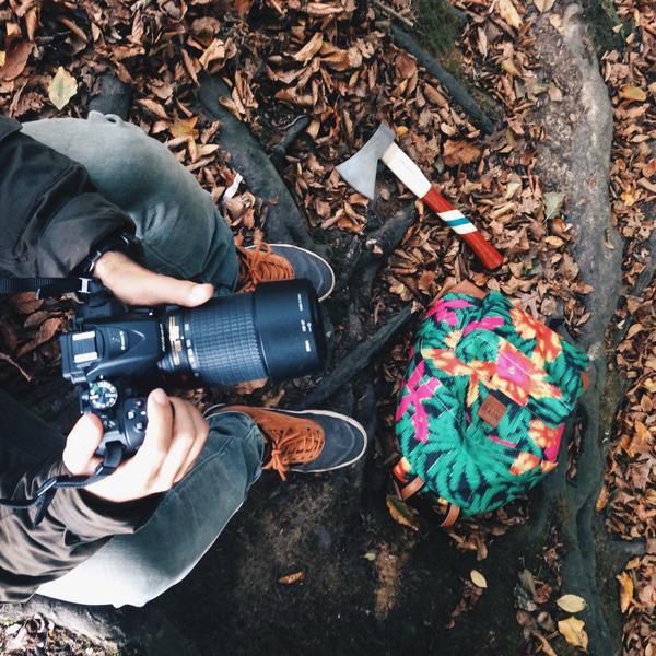 baya_iyi's tweet photo. Every adventurer must own 🌴🎒🔨 http://t.co/eOBAgm4Uhv #comebackaxe #niyobyniyazierdogan http://t.co/xQtnSExrAa