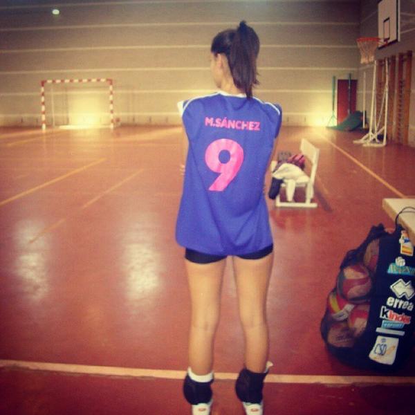 Si el voleibol es solo un deporte, el corazón es solo un órgano. #pasion #deporte #voley #lamoheda #me #likeforli...