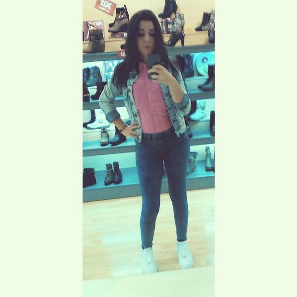 AlbiiViidal5's tweet photo. <de tan buena tonta, guapa> http://t.co/iDrzxrkgFM