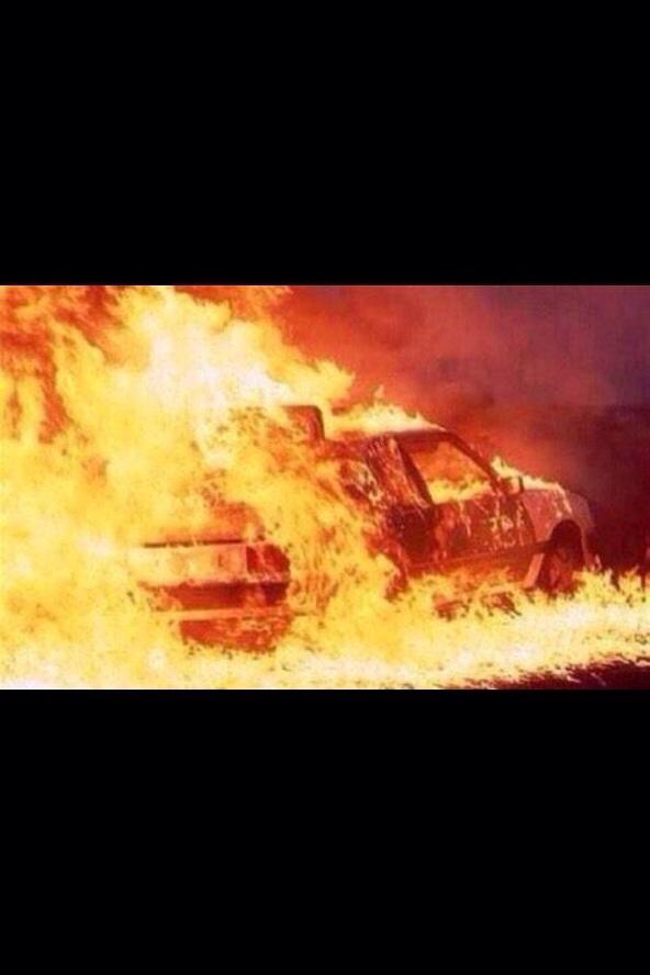 Whenrappersaids's tweet photo. When Dj Khaled said "DJ KHALED" http://t.co/f2C6pL6S9G