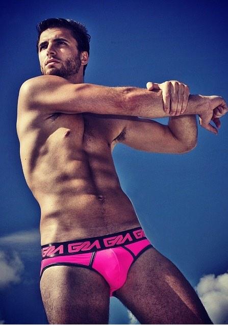 B05xNpqCEAAa7d9.jpg:large