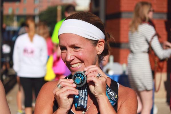 grannieblanche's tweet photo. because you know I'm All about that race #akronmarathon #runakron #11monthstillnexttime! #misstraining #neednewgoal http://t.co/0G8kQMtPB1
