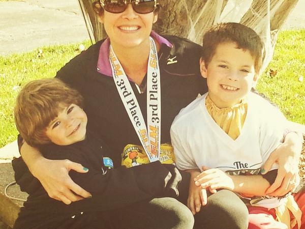 ccvandenheuvel6's tweet image. @GLMultisport My FIRST 10k was a success! Took 3rd in my division, ran strong and had a blast :) #Olympicresort