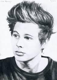 Regine_31's tweet photo. I LOVE THIS DRAWING BECAUSE ILOVE LUKE @Luke5SOS  SO PLS. IM ASKING FOR YOUR FOLLOWING ME .  <3  :) http://t.co/E9zLxJwERN
