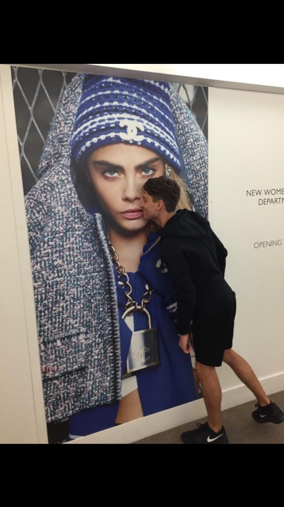 JoeyEssex_ tweet picture