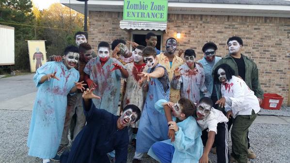 Willto_run's tweet photo. Come out and get zombified by the Richland Northeast wrestling team. At http://t.co/0kMFqfP5UC. http://t.co/6wAZJ6ya6T