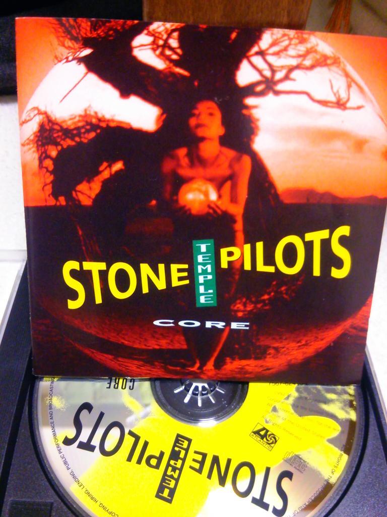 Happy Birthday!! Scott Weiland Stone Temple Pilots - Plush (Video):  
