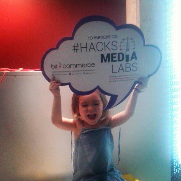 visiblescreen's tweet photo. Los nativos digitales en #HacksMediaLabs El futuro llego hace rato by supcata http://t.co/rCHqnweWyG
