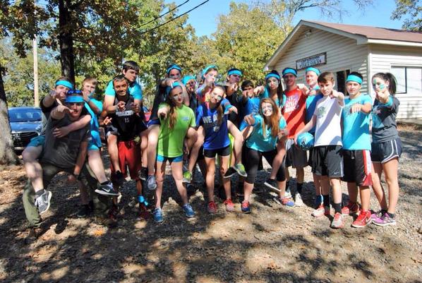 vanessa_sewell_'s tweet photo. Loving the crewwww💙 (let's pretend that's a teal heart) #feeltheteal #Encounter2014 #heberspringsguysrock http://t.co/OB7stwsTZA