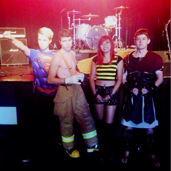 aplusdropouts's tweet photo. A+ Dropouts to the rescue! #busybyseast #la #halloween #aplusdropouts http://t.co/FBH0fecJNC