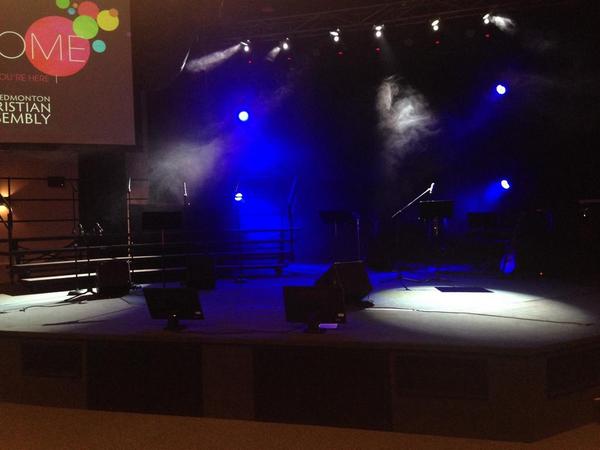 KenFranczek's tweet photo. Getting ready for a great night of family and faith @WECAChurch  @BrendaFranczek @KellyFranczek @JFraan @littlbigfat http://t.co/28RmpcIxxg