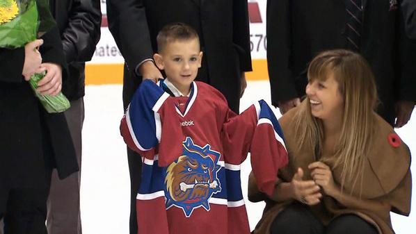 Marcus Cirillo, 5, honoured his dad today with a puck drop in Hamilton ow.ly/DmFVL