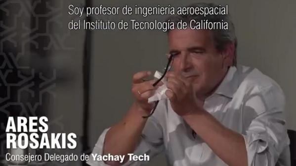 DALE PLAY▶️ entérate por qué deberías seguir una carrera en Ciencia y Tecnología #AresRosakis bit.ly/1zxilc1