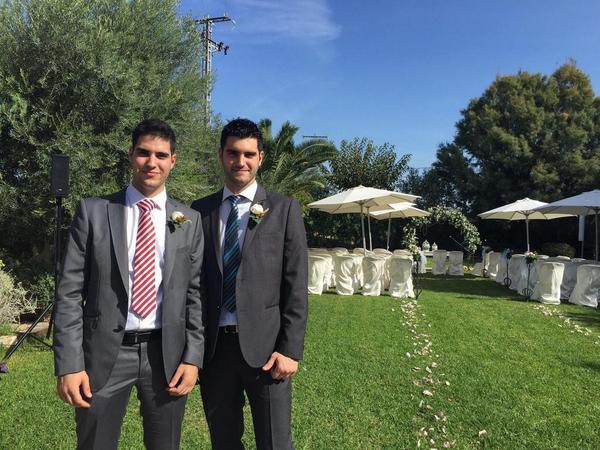 AlbertoGrandePk's tweet photo. super brothers! http://t.co/1NgEtpF4MK
