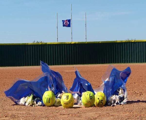 AngelsNctc's tweet photo. @txtechguy94 love this photo!! It's been a month, but these four girls have untied the softball community http://t.co/HfDbg7F4w6