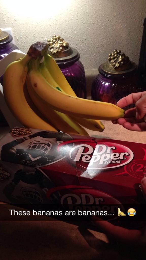 MandyLoves2Run's tweet photo. Biggest banana I have ever seen! 😳 http://t.co/ptN7mvhRK6