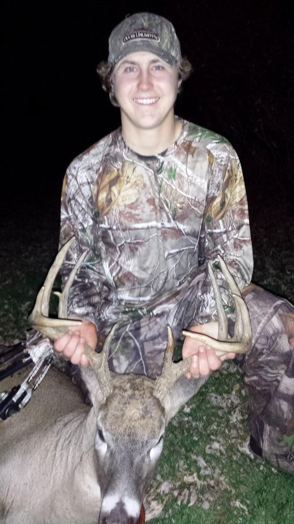 willadamson16's tweet photo. Shout out to Bubba for taking this beaut tonight, I probably taught him everything he knows @BubbaKubes http://t.co/1uya2aCvNb
