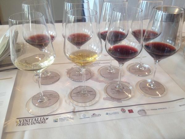 ICFrost's tweet photo. Great panel session @VDUexpo @VinitalyTour hosted by @JoshElias Renaissance of Italian wines #vivaitialia http://t.co/oaE5VI0gKc