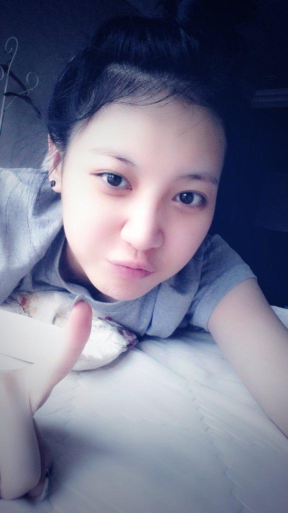 걸스데이유라 tweet media