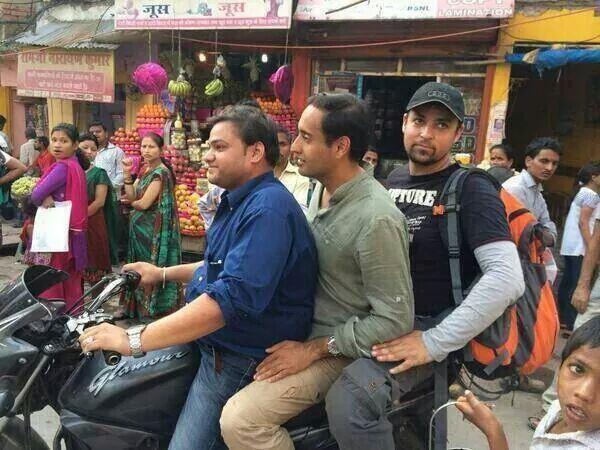 ankitsamvad's tweet photo. So called Journalist @rahulkanwal without helmet and tripping, now kaun si dhaara @nitin_gadkari shahab?? http://t.co/BUIeXRe8or
