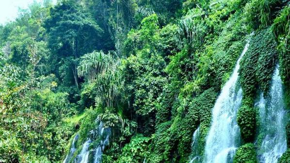 KompasTV's tweet photo. Air Terjun di Lahat jadi Trending Topic Dunia http://t.co/NXbUCLcP7m http://t.co/CpFBDat7CD