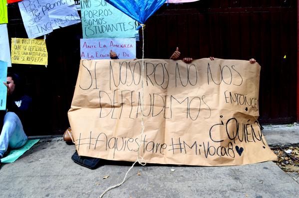 FotoSoom's tweet photo. #TodosSomosPolitecnico http://t.co/3Nwcbislmx