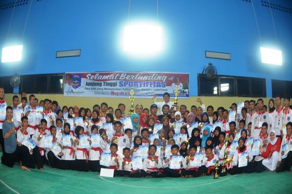 Sarminson's tweet photo. Alhamdulillah. It's Done Well. Big Thanks to The Family of @MP_USU.:)
Congratulation!! #MP_DANPOMDAM I/BB CUP 2014 http://t.co/PMjC1rQ97D