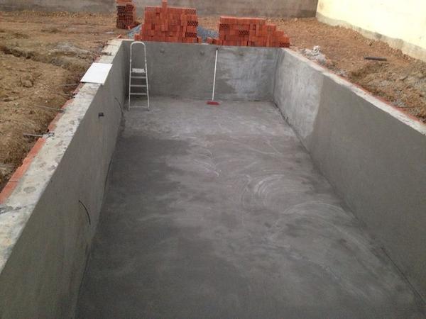 cleaningandgard's tweet image. Buenos dias a todos 
iniciando los trabajos de esta semana...al terminar tendremos una piscina espectacular...