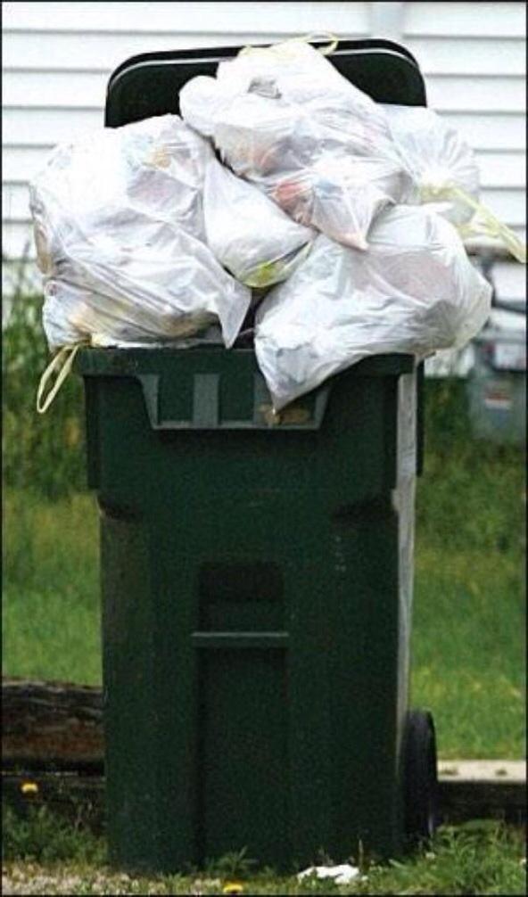 Whenrappersaids's tweet photo. When Iggy said "First things first I'm the realest." http://t.co/m22A90twVL