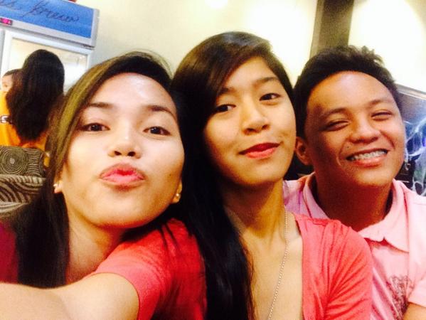 KeanPeters's tweet photo. Hi @MARSTELLARACAL 😘😘 @angeleemrfnts @donananananana #gebbie http://t.co/UVpa6ImZQV