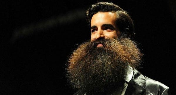 diegusgm95's tweet photo. "@A3Noticias: Oregón celebra el mayor campeonato del mundo de barbas y bigotes
http://t.co/4Q4ijDZfdH http://t.co/XNQ3bELwEj" @Modreisman
