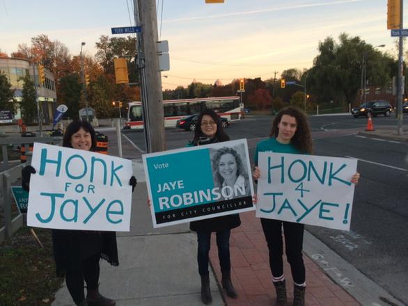 Good morning #ward25! It's Election Day and Team Robinson is out spreading the word! Honk if you see the teal!