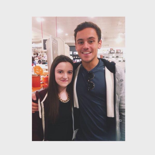 troysivann's tweet photo. I'm literally crying 😍 http://t.co/dADvlkV2g3