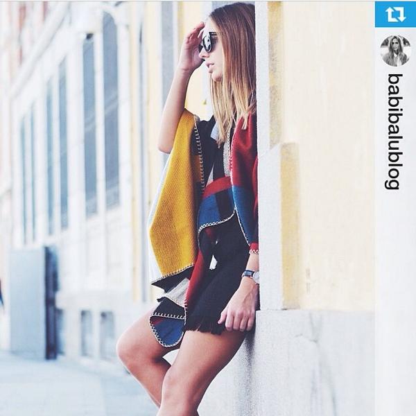 Suattiworld's tweet photo. Preciosa @babibalublog con la capa de Nueva colección.Nos encantan las fotos y como luces Suatti...estilazo!!!❤️❤️❤️ http://t.co/RAdaXa7XXt