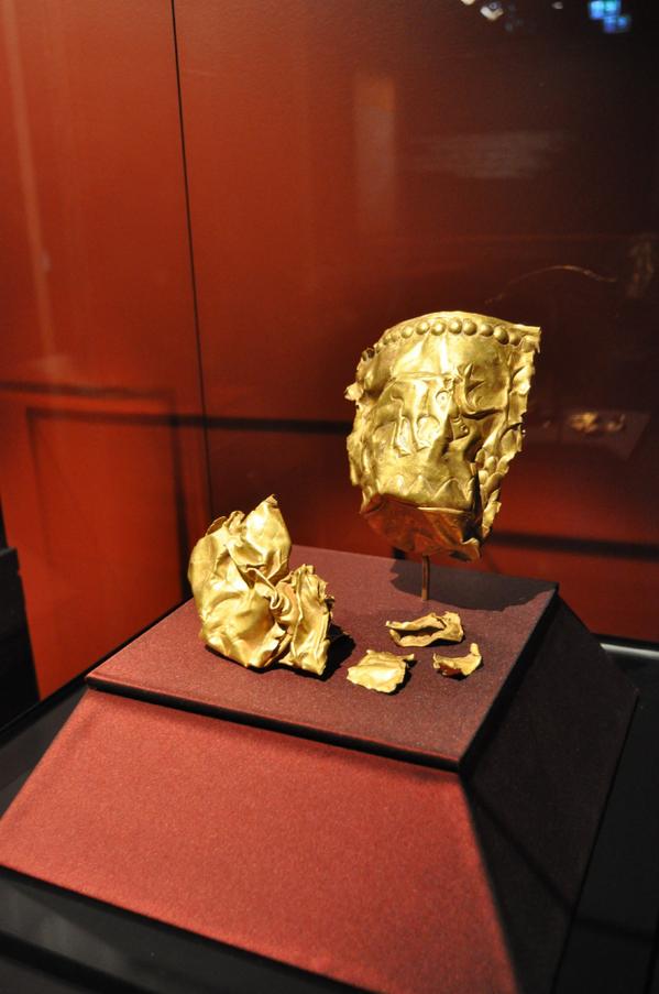 ON NOW: #AfghanTreasures feared lost during war are at the WA Museum. They were hidden in the presidential palace!