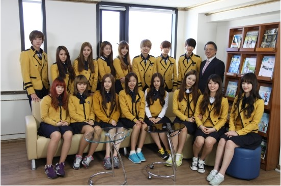 تويتر 教材にはない韓国語 على تويتر 韓国の制服 Top１０ 第１弾 １位 候補４番 ソウル公演芸術高等学校 Http T Co Csuias8llr