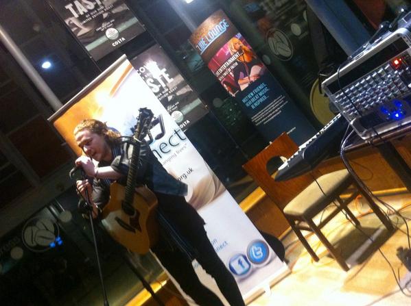 Basildonlive's tweet image. Big thanks to @JimmySharpMusic @Basildonlive it was a great set. youtu.be/FiX9vdSx5yo