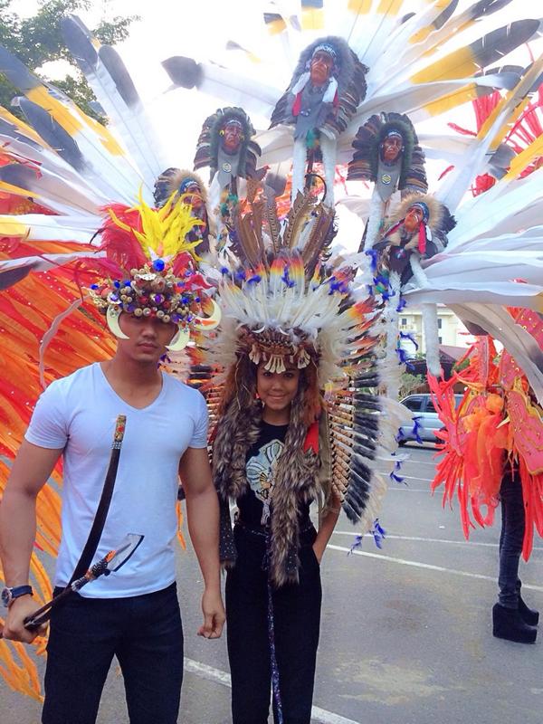 andy_mvs's tweet photo. JFC Indian #jemberfashioncarnaval http://t.co/v5G4EcUrxf