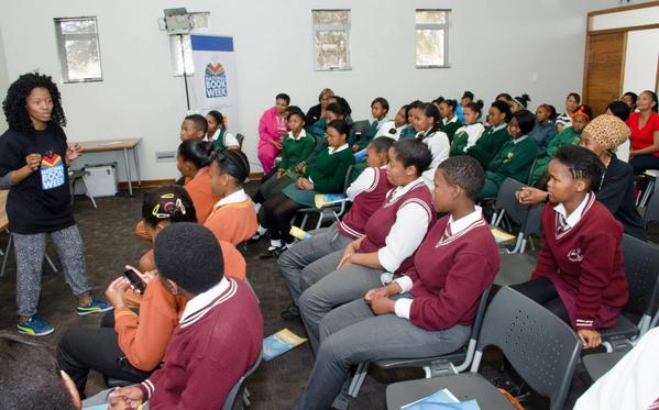 kwesukela's tweet photo. stories of HOPE to kids is living in the radiance of tomorrow #storytelling @Nozistory @WaziMKunene @mphomolikeng http://t.co/iBQz8yytMi