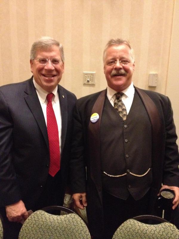 WeAreHII's tweet image. NNS President Matt Mulherin with North Dakota native President Teddy Roosevelt before the #SSN784 commissioning.